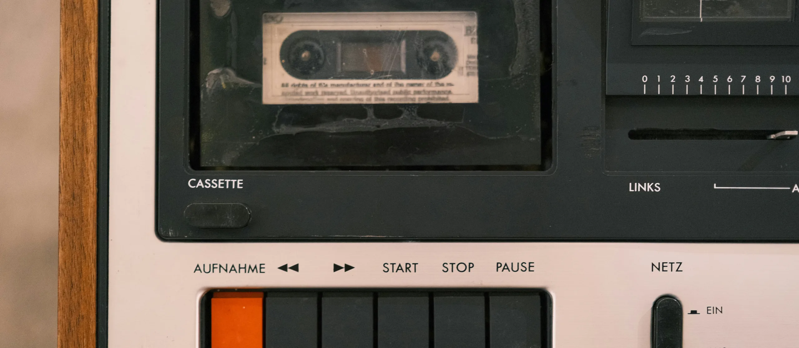 Retrospekt Image of cassette play for Retrospekt